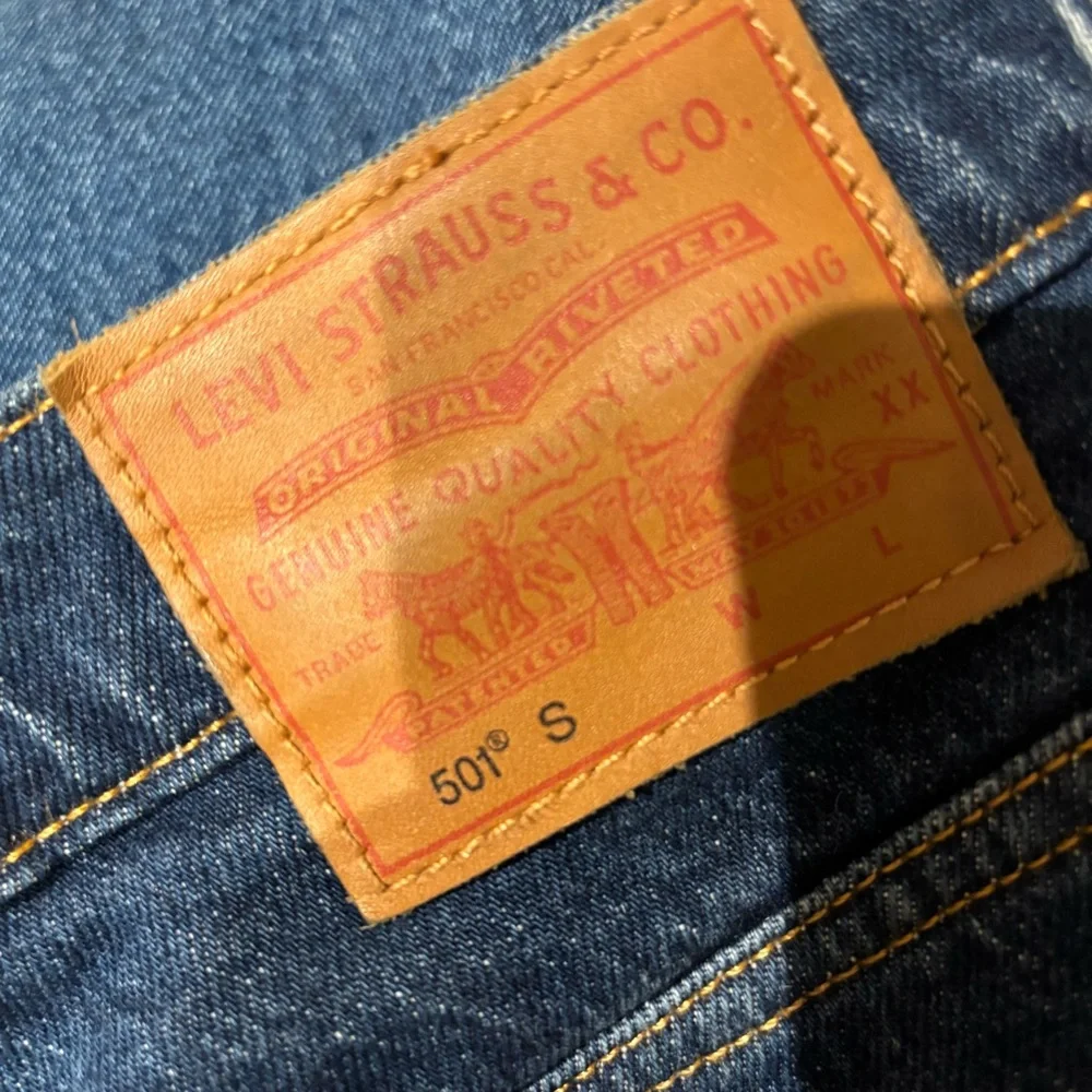 Levis 501 Original Fit Jeans Dark Wash Blue 26